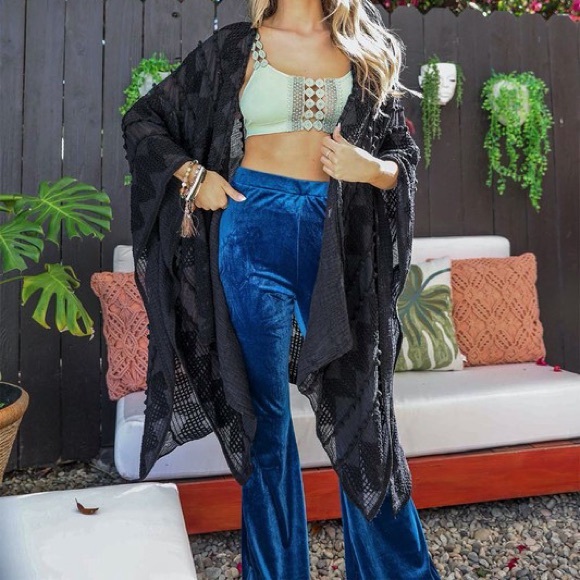 109. LAST 1!! Embroidered Soft Bohemian oversized black duster cardigan kimono - Picture 2 of 2